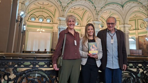 Fundação Darcy Ribeiro entrega à Biblioteca Nacional edição em mandarim de O Povo Brasileiro